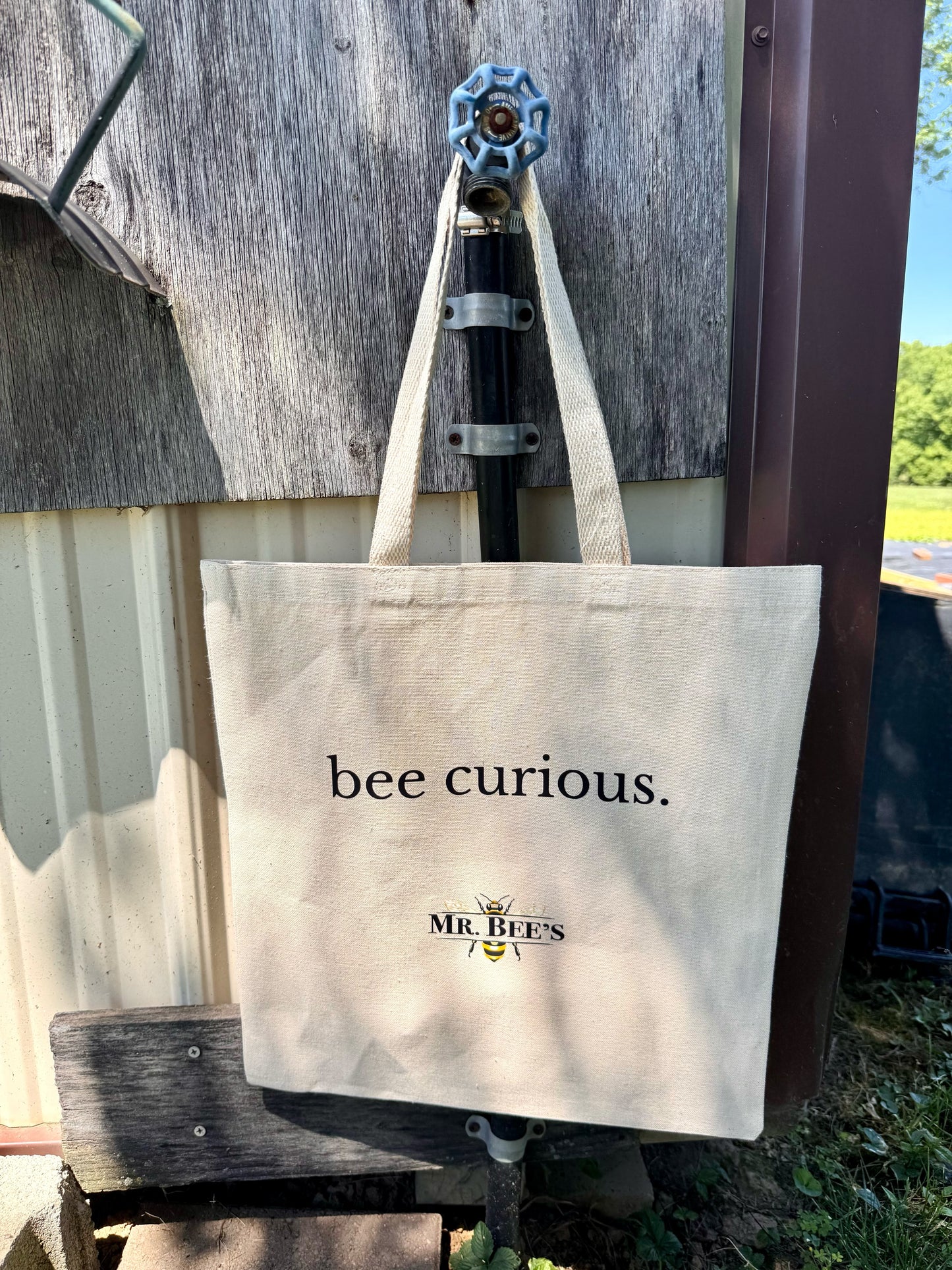 “bee curious” Kids' Tote Bag